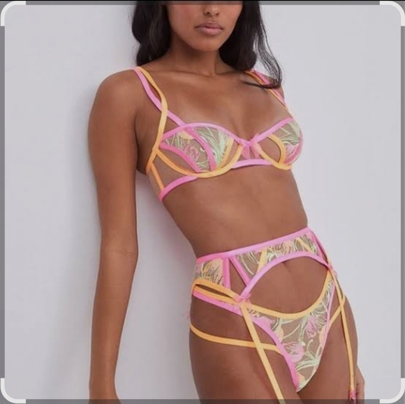 For Love And Lemons Tulip Bra Size Medium NWOT - Picture 1 of 10